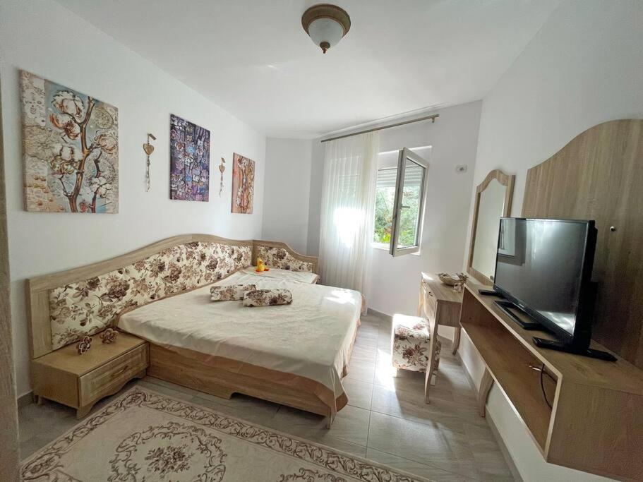 Blue Garden Villa, Gjiri I Lalezit